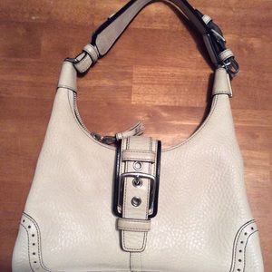 Coach hobo pebble bag
